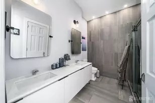 1 Spring St, New Brunswick, NJ 08901 - Photo 23