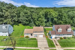 12 Washington Ave, Old Bridge Township, NJ 08879 - Photo 3