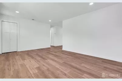 19 Inwood Avenue, Monroe Township, NJ 08831 - Photo 7