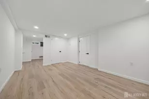 24 Morgan Dr, Edison, NJ 08817 - Photo 35