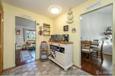 71 Aberdeen Avenue, Iselin, NJ 08830 - Photo 17