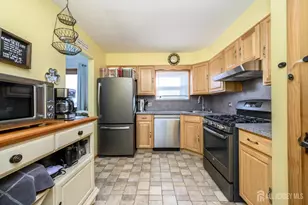 71 Aberdeen Ave, Iselin, NJ 08830 - Photo 15