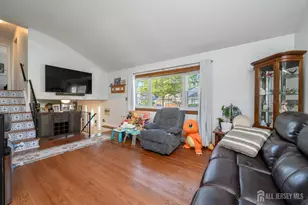 71 Aberdeen Ave, Iselin, NJ 08830 - Photo 11