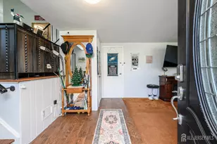 71 Aberdeen Ave, Iselin, NJ 08830 - Photo 3