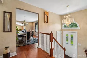 18 Mary Ellen Dr, Edison, NJ 08820 - Photo 5