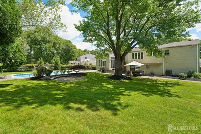 18 Mary Ellen Drive, Edison, NJ 08820 - Photo 41