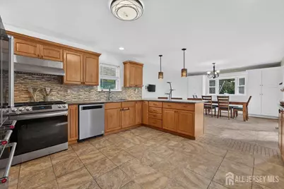 36 Sherwood Avenue, East Brunswick Township, NJ 08816 - Photo 5