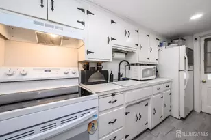 28 2nd St, Old Bridge Township, NJ 08857 - Photo 11
