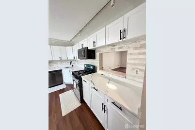13 Dartmouth Way, North Brunswick Township, NJ 08902 - Photo 5