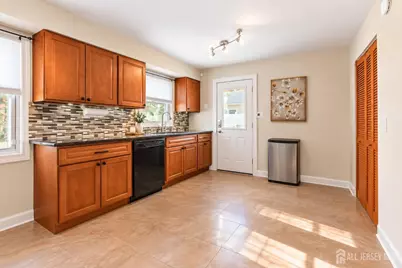 237 Johnson Avenue, Piscataway Township, NJ 08854 - Photo 7