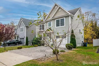 169 Metuchen Avenue, Woodbridge Township, NJ 07095 - Photo 3