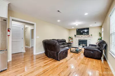 169 Metuchen Avenue, Woodbridge Township, NJ 07095 - Photo 15