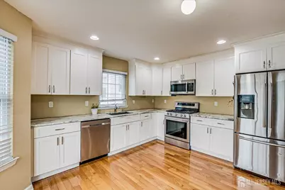 169 Metuchen Avenue, Woodbridge Township, NJ 07095 - Photo 13