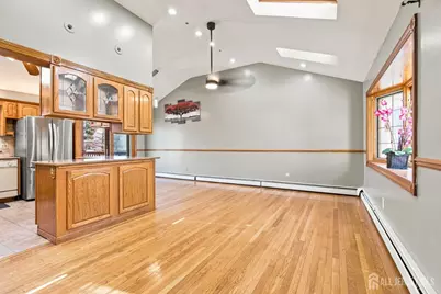 25 Penn Street, Fords, NJ 08863 - Photo 5