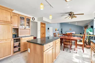 19 Ballo Pl, Edison, NJ 08820 - Photo 7