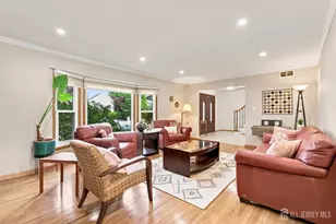 19 Ballo Pl, Edison, NJ 08820 - Photo 3