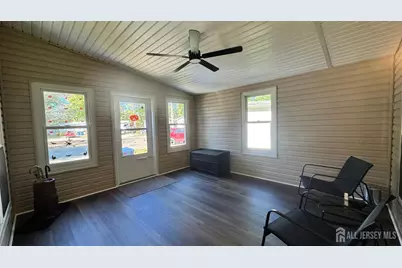 27 Hemming Way Drive, North Brunswick Township, NJ 08902 - Photo 3