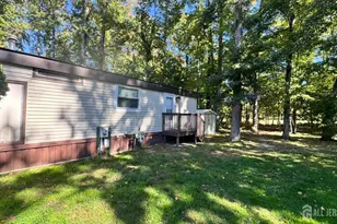 27 Hemming Way Dr, North Brunswick Township, NJ 08902 - Photo 21