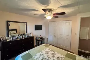 27 Hemming Way Dr, North Brunswick Township, NJ 08902 - Photo 23