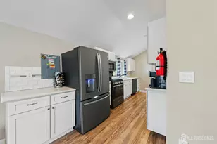 285 Shoreland Cir, Old Bridge Township, NJ 08879 - Photo 7