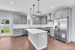22 Parkerson Rd, Edison, NJ 08817 - Photo 9