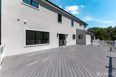 117 E Berkley Boulevard, Iselin, NJ 08830 - Photo 59
