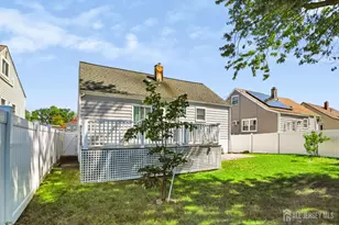 42 Jonquil Cir, Fords, NJ 08863 - Photo 29