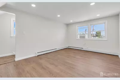 552 Ridgeway Avenue, Sayreville, NJ 08879 - Photo 17