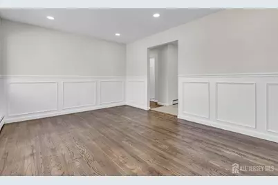 552 Ridgeway Avenue, Sayreville, NJ 08879 - Photo 7