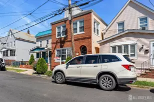 282 Alpine St, Perth Amboy, NJ 08861 - Photo 3