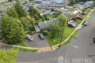 5 Fitch Rd, Edison, NJ 08817 - Photo 7