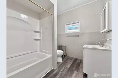 733 Schuyler Ave Avenue, Lyndhurst Township, NJ 07071 - Photo 7