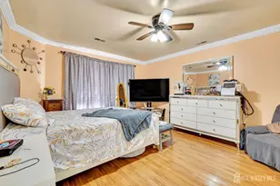 402 Holly Dr, Perth Amboy, NJ 08861 - Photo 23