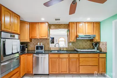 85 Othen Street, Edison, NJ 08817 - Photo 9