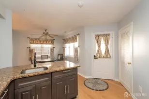 39 Winthrop Rd, Monroe Township, NJ 08831 - Photo 9
