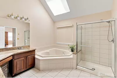 41 High Pointe Way, Old Bridge Township, NJ 07747 - Photo 21