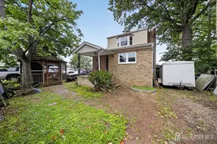 20 Division St, Carteret, NJ 07008 - Photo 1