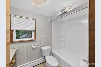 20 Division Street, Carteret, NJ 07008 - Photo 13