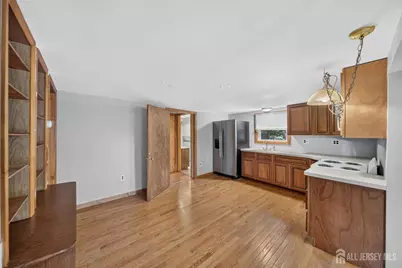 20 Division Street, Carteret, NJ 07008 - Photo 5