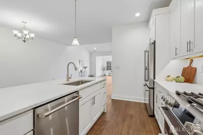 83 Riverwalk, Plainsboro Township, NJ 08536 - Photo 5
