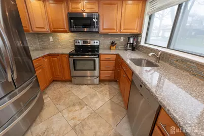 264-B Crosse Drive, Monroe Township, NJ 08831 - Photo 9