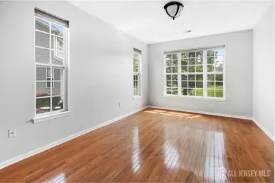 50 Wlodarczyk Place, Sayreville, NJ 08859 - Photo 9