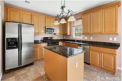 50 Wlodarczyk Place, Sayreville, NJ 08859 - Photo 15