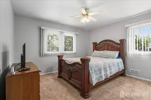 [Address not provided], Woodbridge Township, NJ 07095 - Photo 17