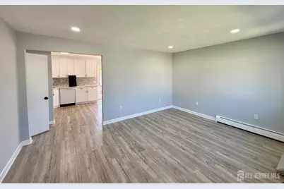 35 Fiat Avenue, Iselin, NJ 08830 - Photo 5