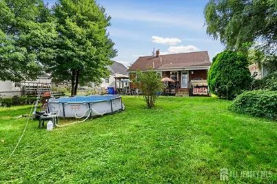 555 Main Street, Sayreville, NJ 08872 - Photo 27