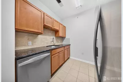 645 Doral Court, Piscataway Township, NJ 08854 - Photo 3