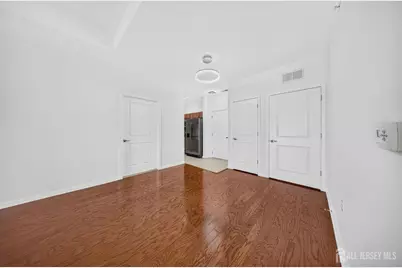 645 Doral Court, Piscataway Township, NJ 08854 - Photo 9