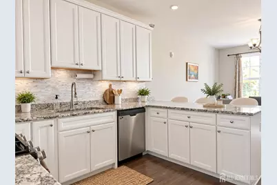 306 Dickson Court, Highland Park, NJ 08904 - Photo 5