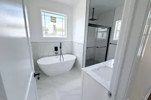 28 S McKinley Ave S, Iselin, NJ 08830 - Photo 9